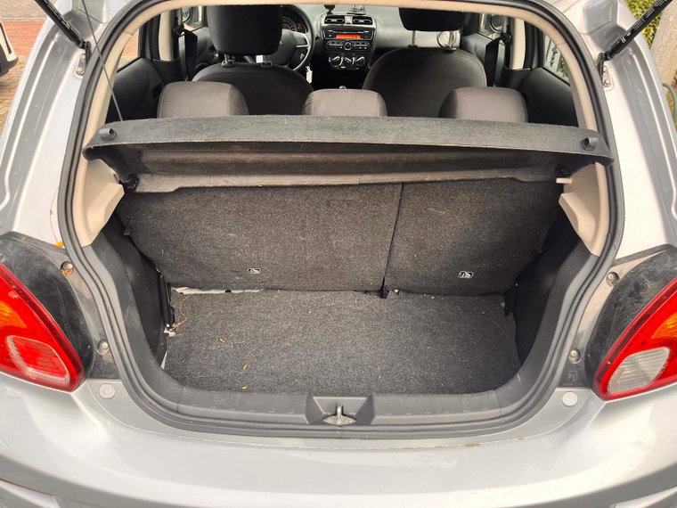 Vehicle Image 26