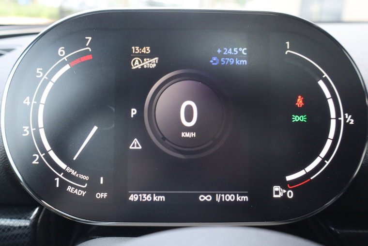 Vehicle Image 21