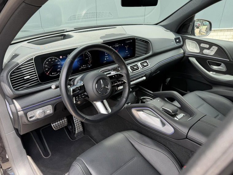 Vehicle Image 36