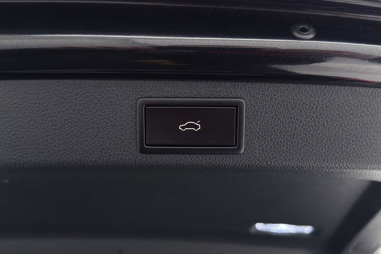 Vehicle Image 37