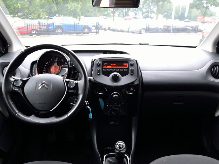 Vehicle Image 7