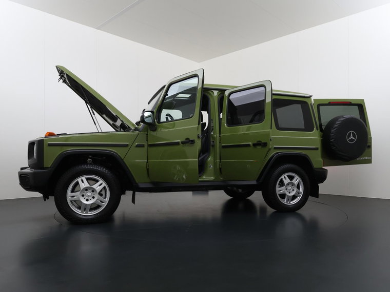 Vehicle Image 18