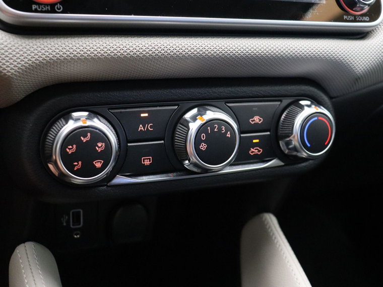 Vehicle Image 27