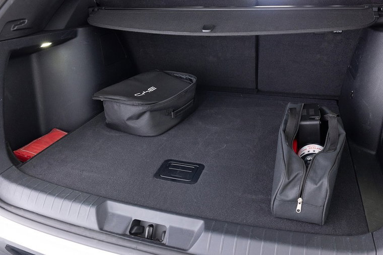 Vehicle Image 21