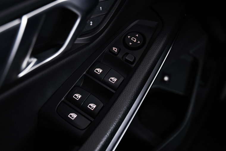 Vehicle Image 39