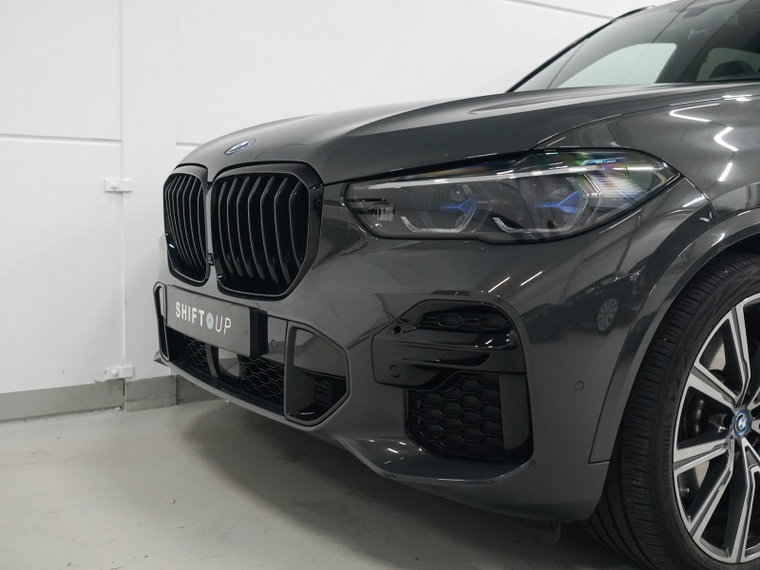Vehicle Image 37