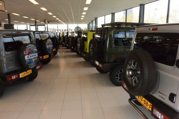 Vehicle Image 6