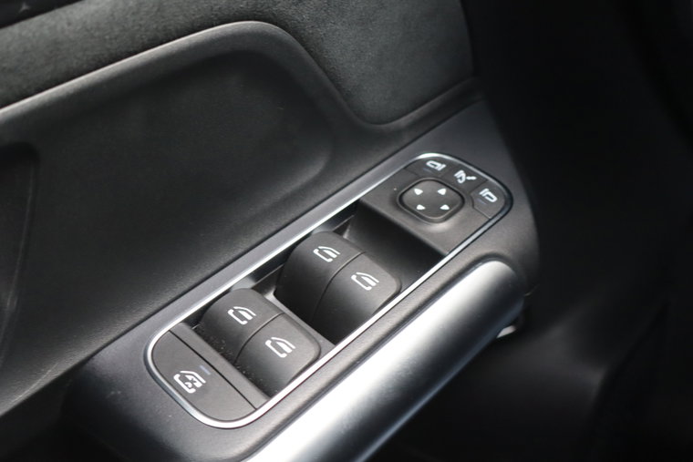 Vehicle Image 35