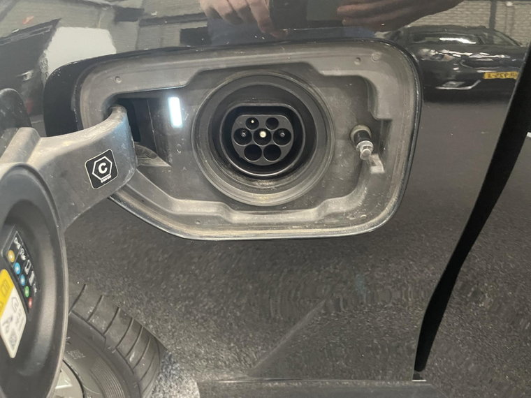 Vehicle Image 36