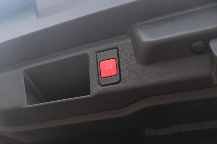 Vehicle Image 37
