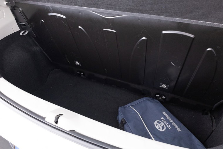 Vehicle Image 15