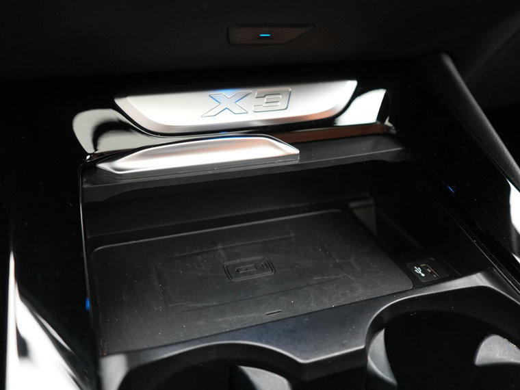 Vehicle Image 38