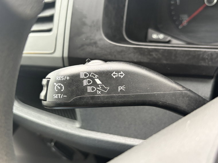 Vehicle Image 29