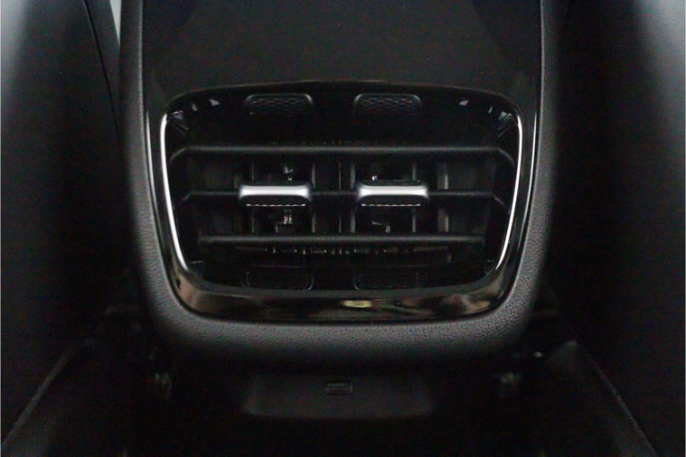 Vehicle Image 53