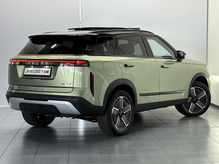 Vehicle Image 11