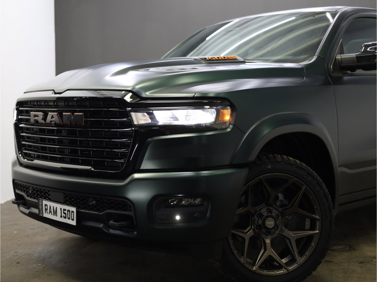 Vehicle Image 12