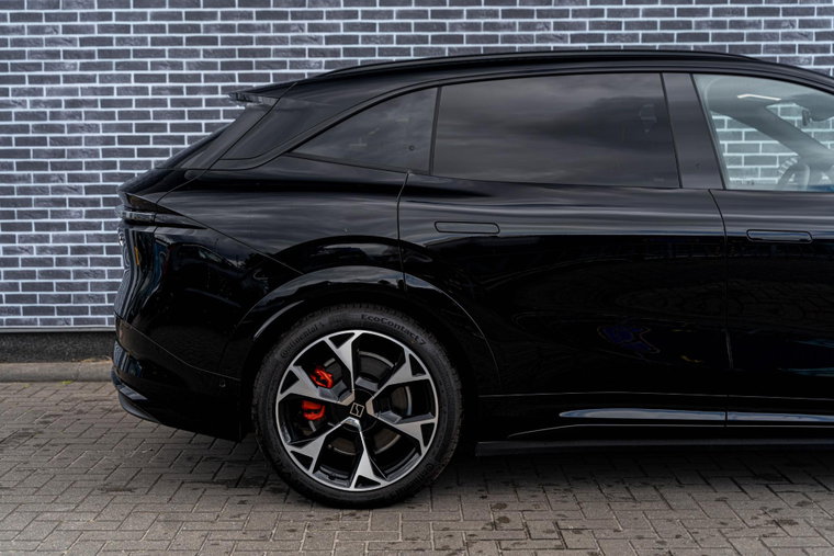 Vehicle Image 26