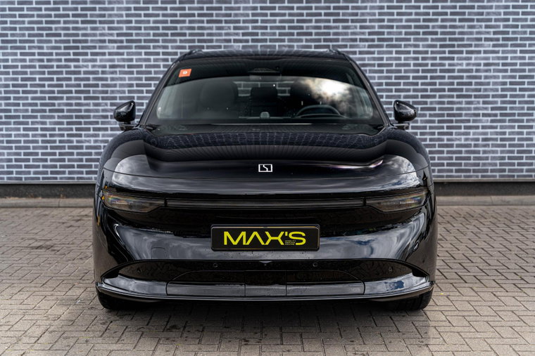 Vehicle Image 32