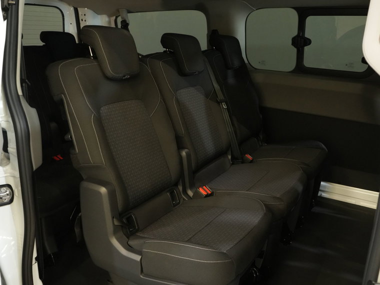 Vehicle Image 26