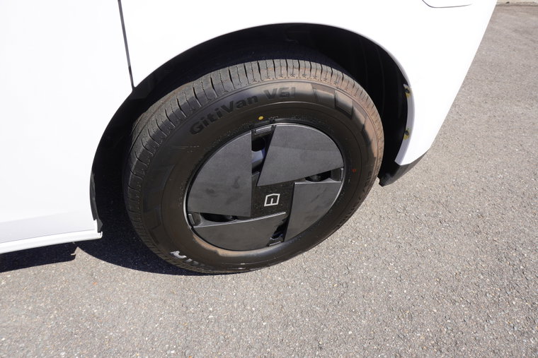 Vehicle Image 22