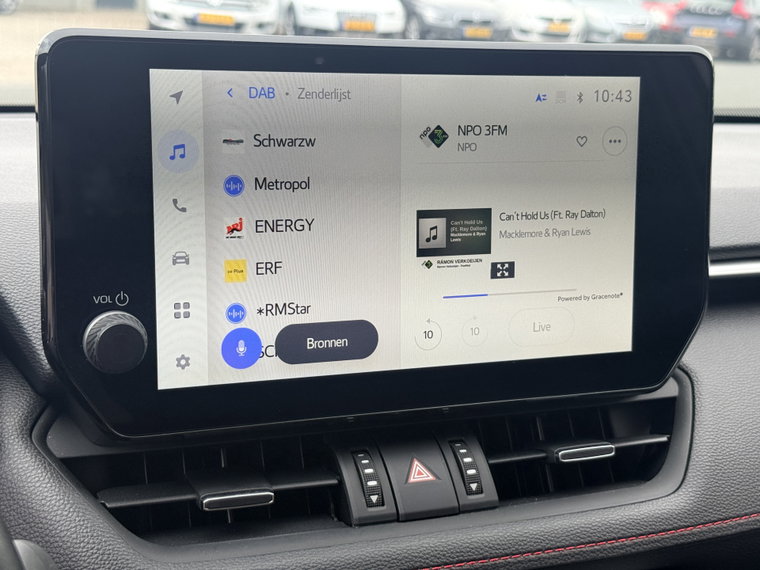 Vehicle Image 35