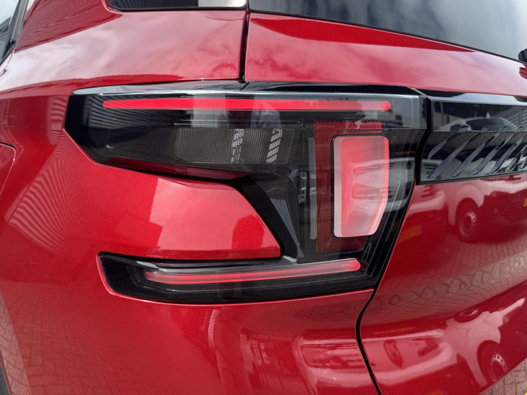 Vehicle Image 21