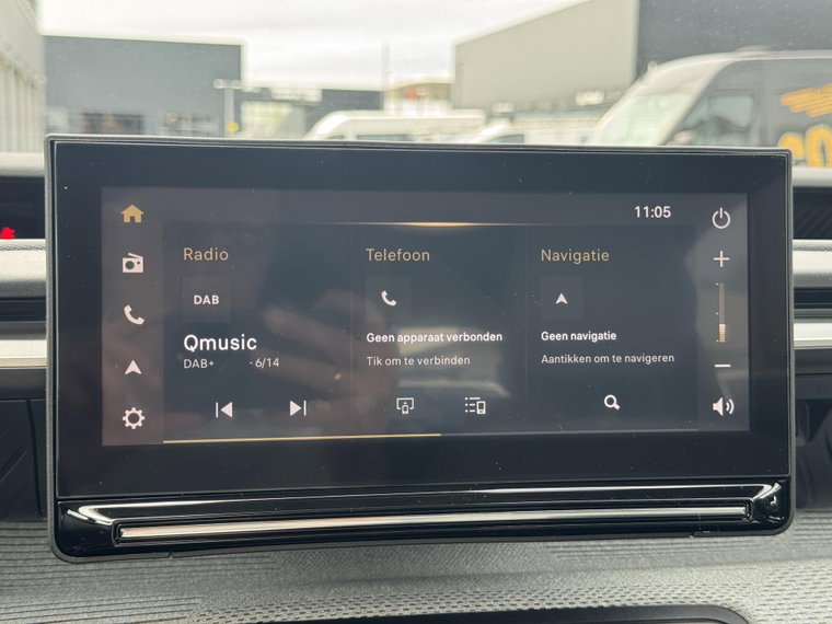 Vehicle Image 35