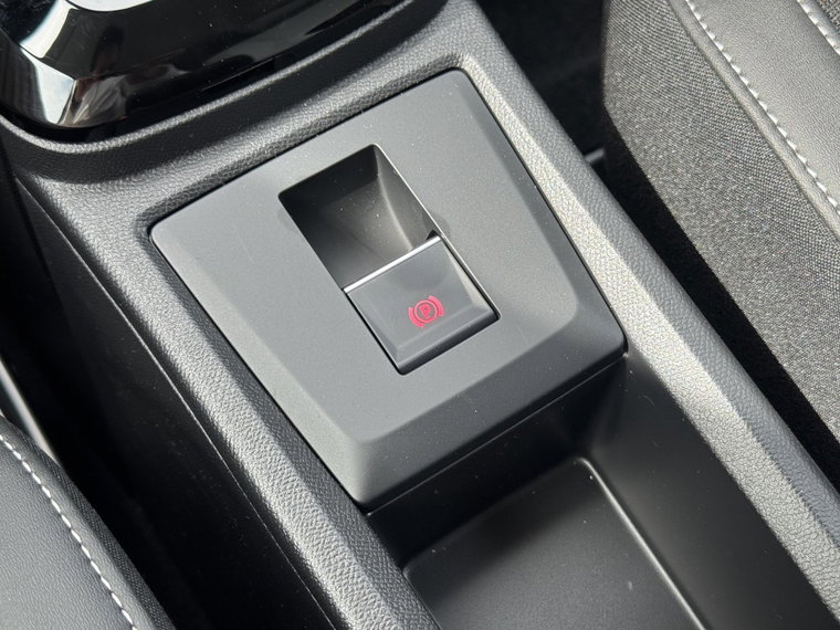 Vehicle Image 45