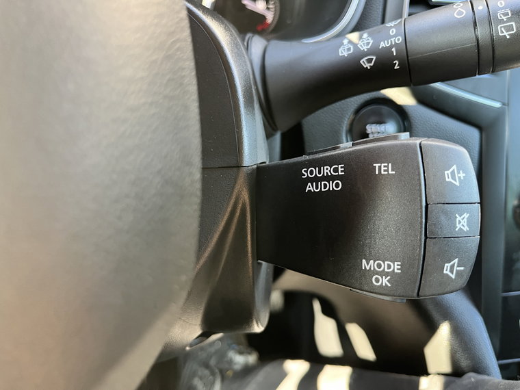 Vehicle Image 32
