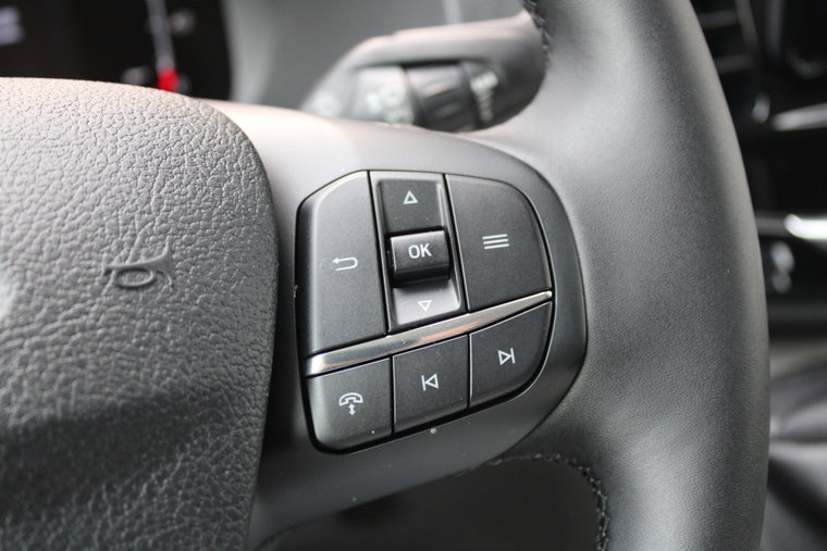 Vehicle Image 26