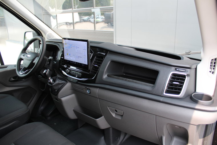 Vehicle Image 36