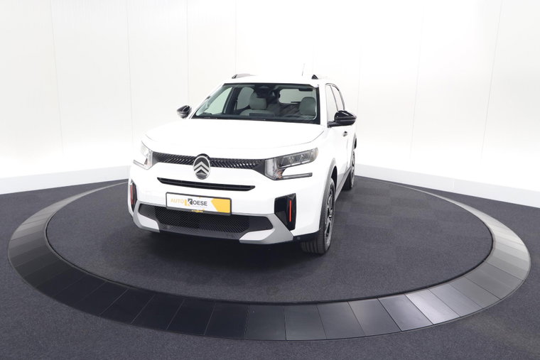 Vehicle Image 38