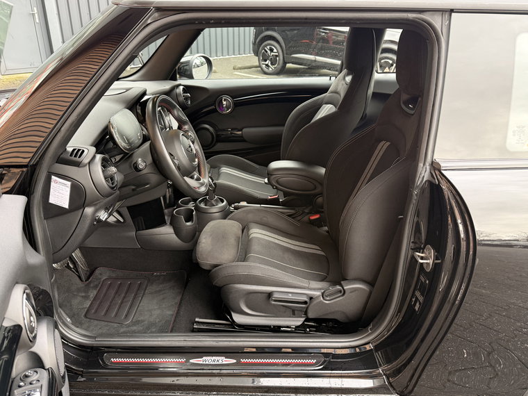 Vehicle Image 39