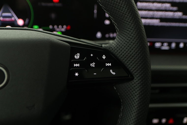 Vehicle Image 33