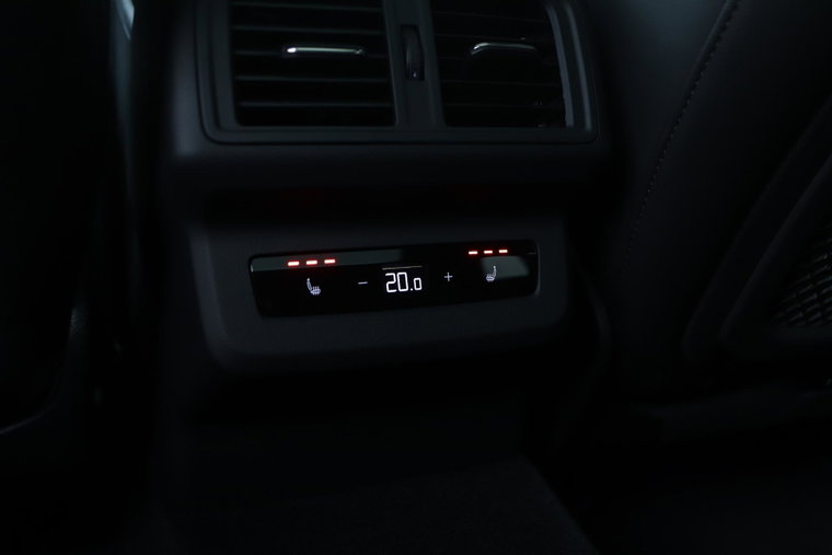 Vehicle Image 45