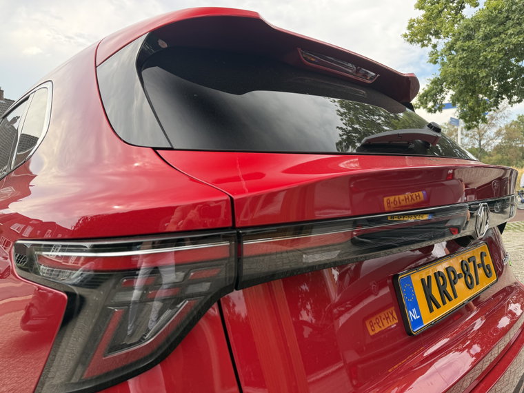 Vehicle Image 22