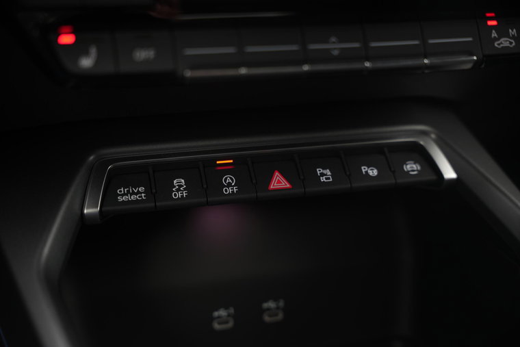 Vehicle Image 46