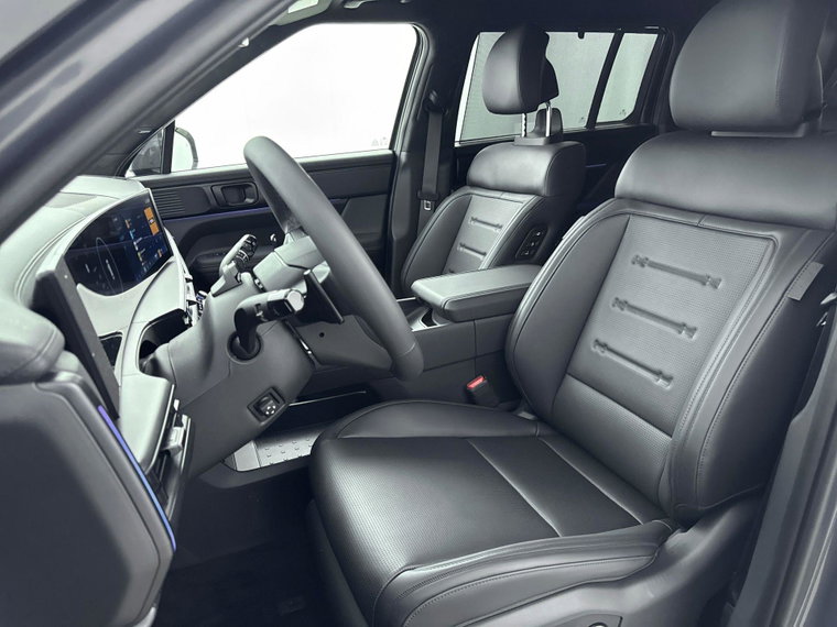 Vehicle Image 18