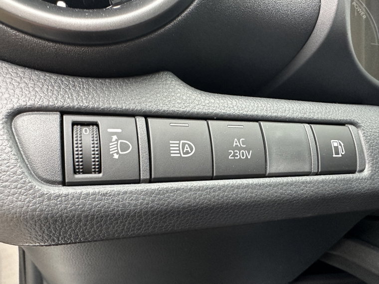 Vehicle Image 23