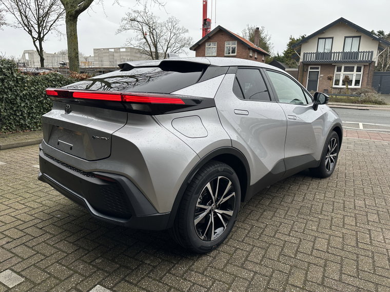 Vehicle Image 9