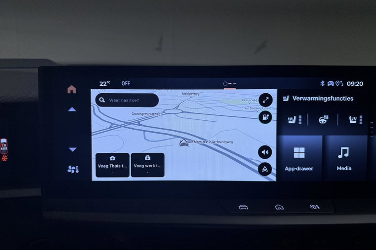 Vehicle Image 32