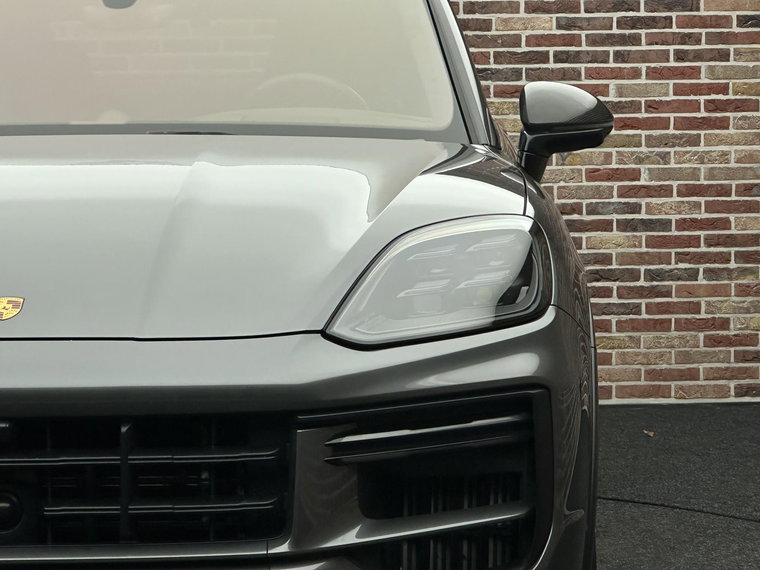 Vehicle Image 38