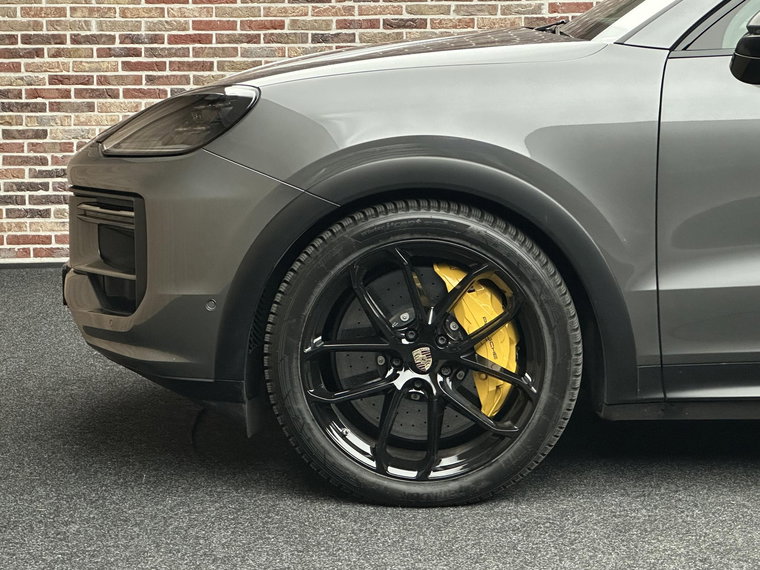 Vehicle Image 42
