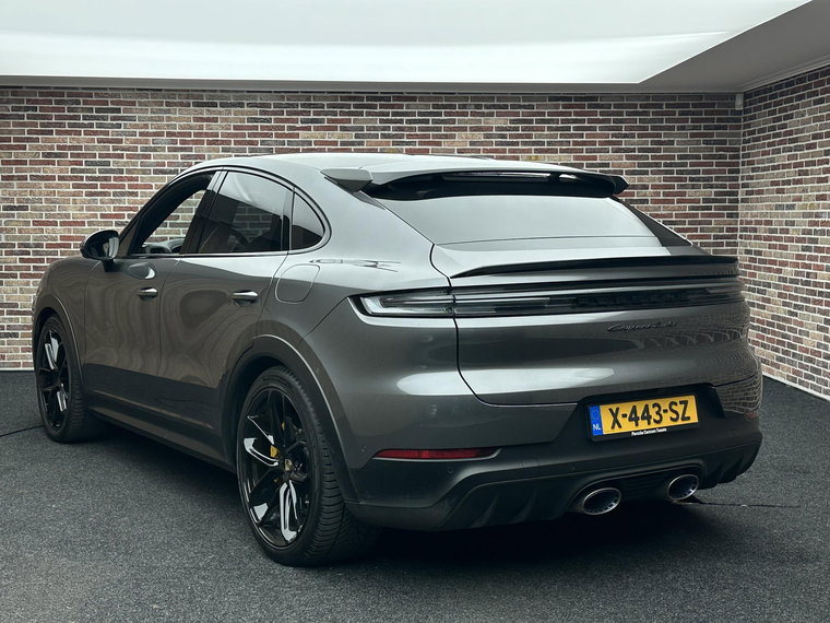 Vehicle Image 43