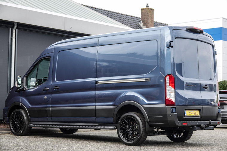 Vehicle Image 23