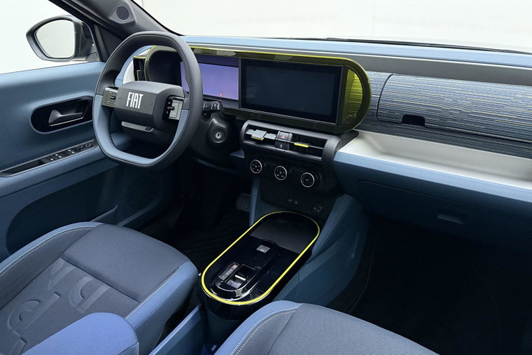 Vehicle Image 15