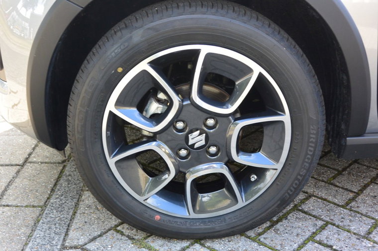 Vehicle Image 14