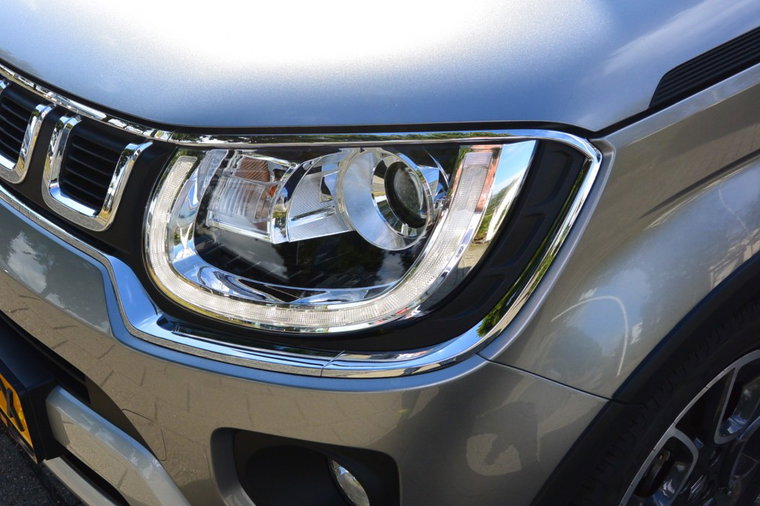Vehicle Image 10