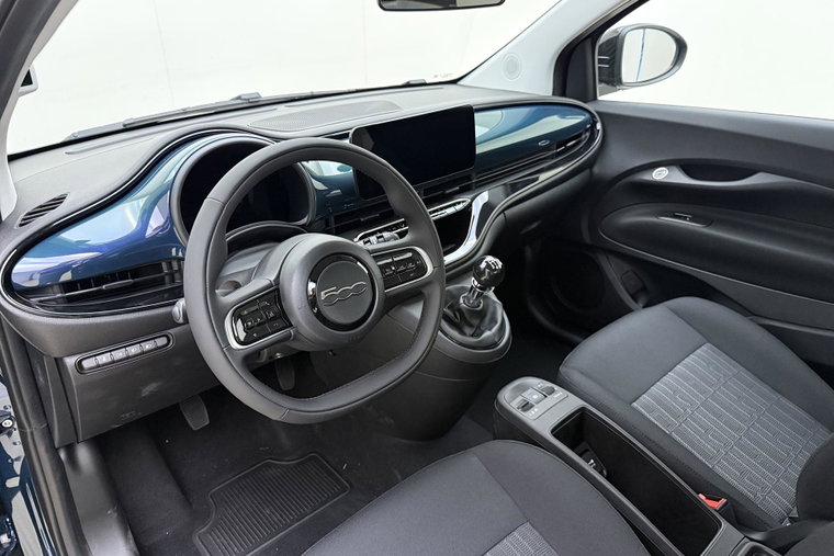 Vehicle Image 21