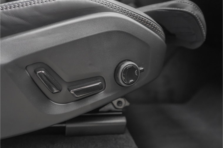 Vehicle Image 45